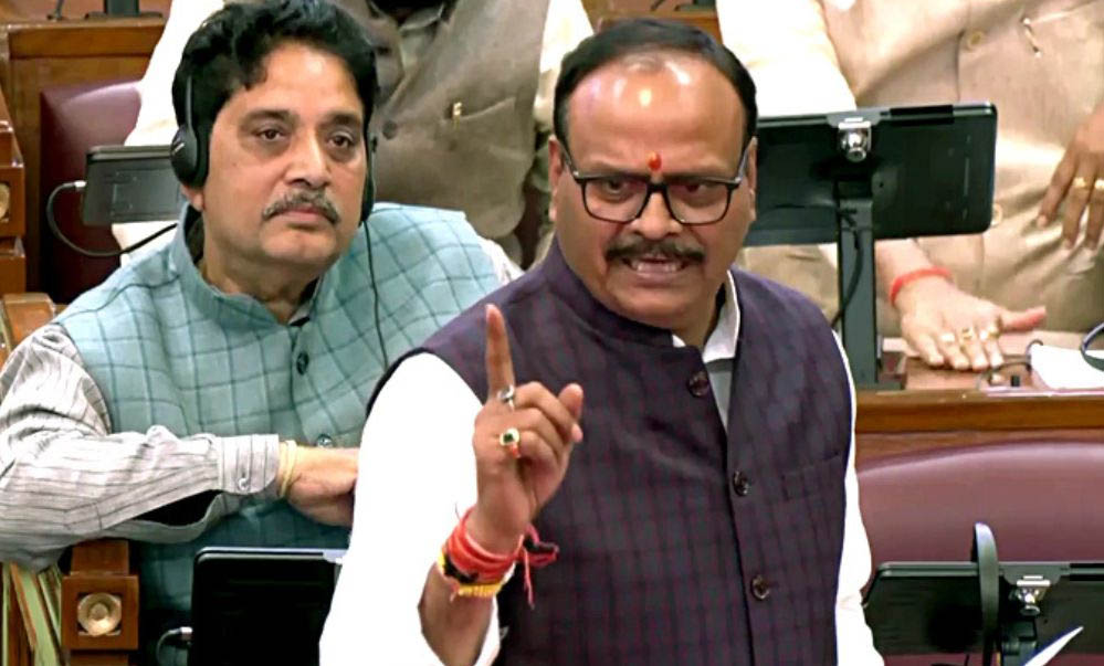 ब्रजेश पाठक बोले: सपा शासन में अस्पतालों का ढांचा बेहद कमजोर, हालत थी तबेला जैसी