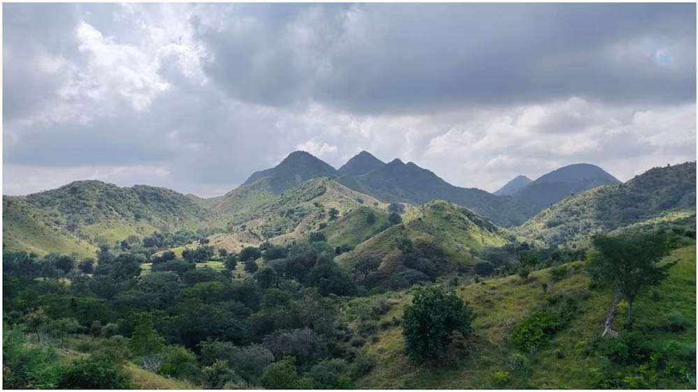 सुप्रीम कोर्ट ने मंत्रालय की 100 मीटर अरावली परिभाषा ठुकराई, बताया कि इससे अरावली की पहचान खतरे में