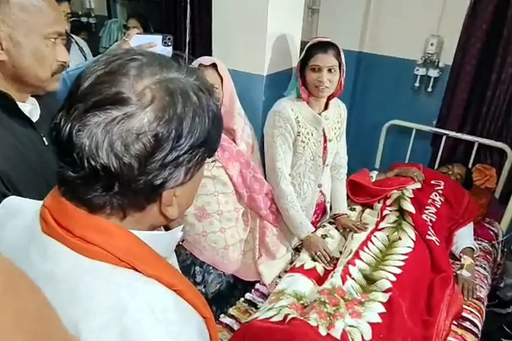 इंदौर में साफ-सफाई की मिसाल, लेकिन भागीरथपुरा में गंदा पानी पीकर बुजुर्ग की मौत, 150 लोग बीमार; सीएम ने लिया संज्ञान