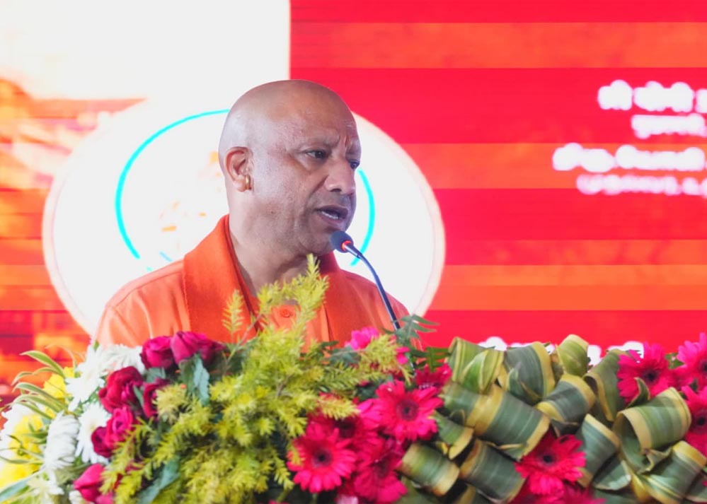 वाराणसी में आयोजित काशी तमिल संगमम् के शुभारंभ समारोह में मुख्यमंत्री बोले : भारत के उज्ज्वल भविष्य के नए द्वार खोलने का माध्यम है यह आयोजन