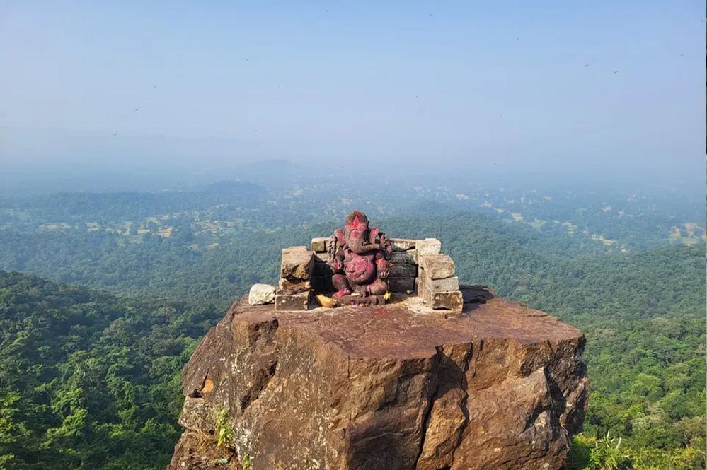 छत्तीसगढ़ पर्यटन में नया आयाम, ग्वालियर से गाइड ट्रेनिंग लेकर लौटे 45 युवा, CM ने किया स्वागत