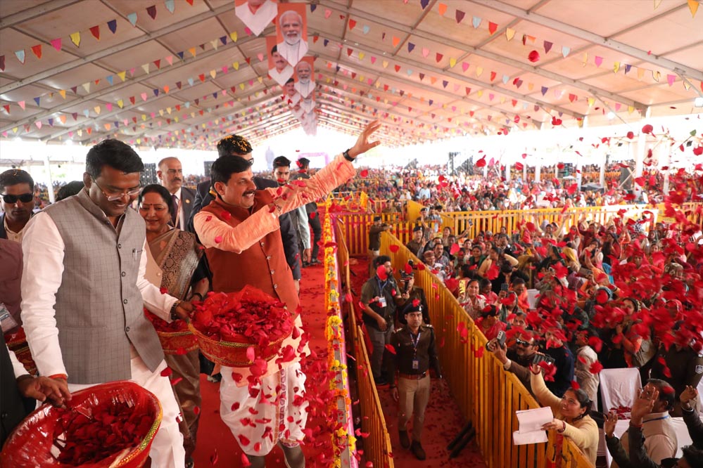 बहनों के आशीर्वाद से राज्य सरकार निरंतर कर रही है विकास कार्य : मुख्यमंत्री डॉ. यादव