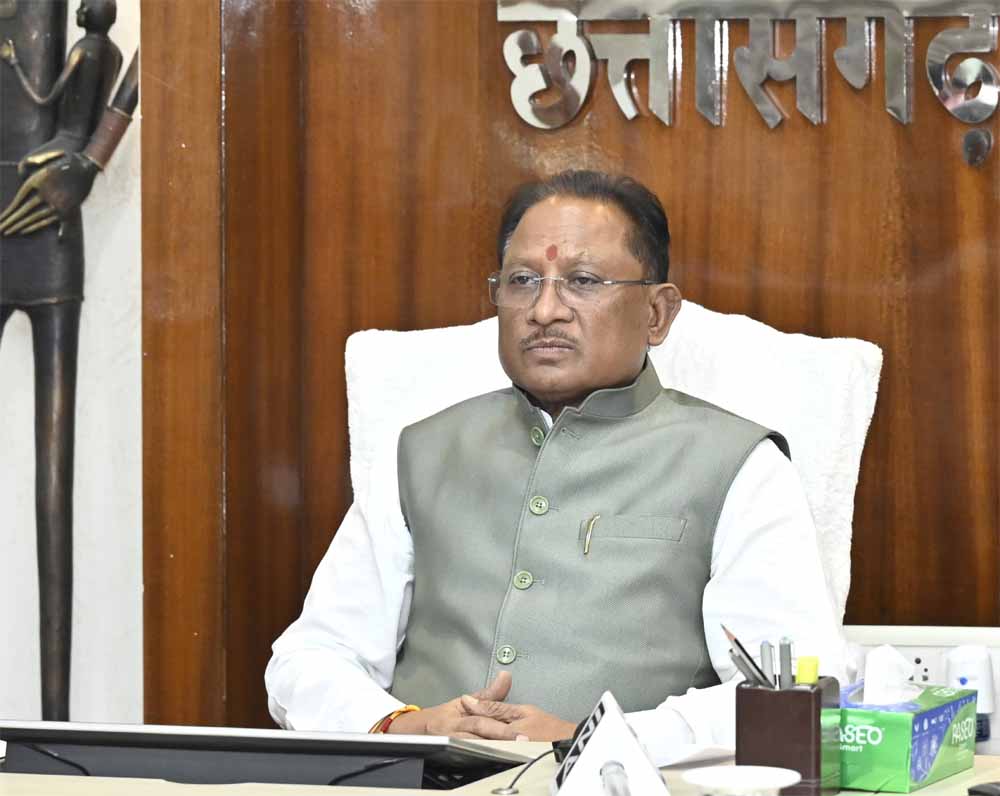 मुख्यमंत्री साय ने शहीद जवानों को दी अंतिम सलामी, कहा– हमारे जवान नक्सलवाद के खिलाफ मजबूती से डटे हैं