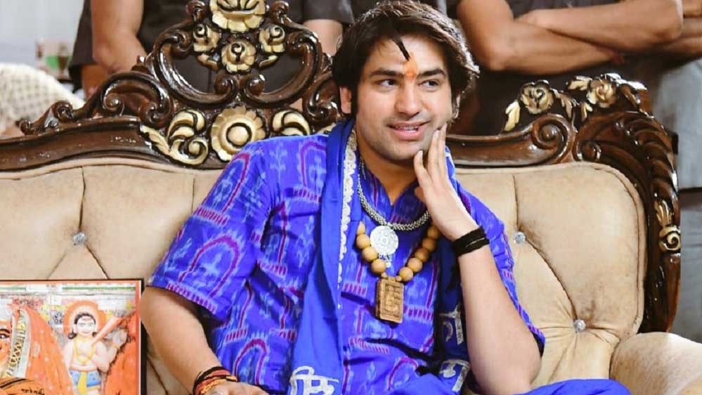 धीरेंद्र शास्त्री बोले—भक्ति और राष्ट्रवाद अंधविश्वास नहीं, देश छोड़ दें जो ऐसा मानते हैं