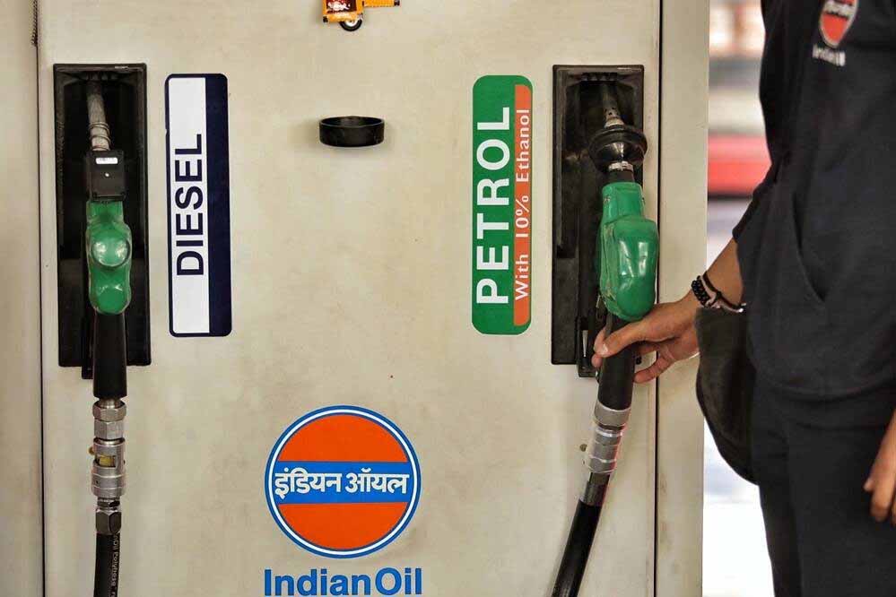 उत्तर प्रदेश सरकार का बड़ा कदम: अब पेट्रोल और डीजल पंप खोलने के लिए 10 विभागों की NOC की जरूरत नहीं