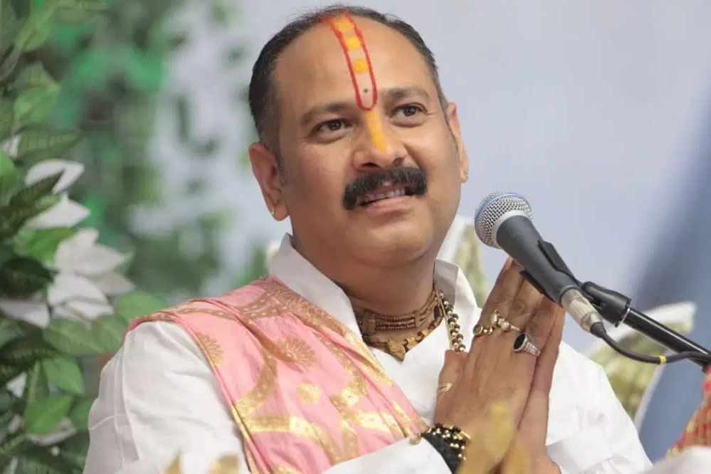 कुबरेश्वर धाम के पास डर्टी वीडियो मामले में प्रदीप मिश्रा का बयान, ‘धाम आएं, होटल में न रुकें