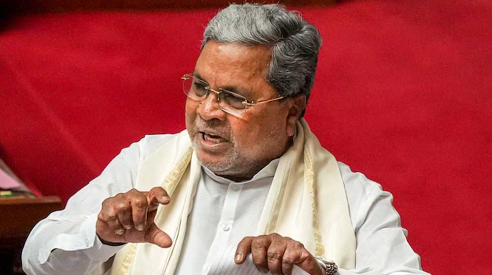 CM पोस्ट पर सियासी घमासान: सिद्दारमैया-शिवकुमार विवाद के बीच खरगे के नाम की चर्चा तेज