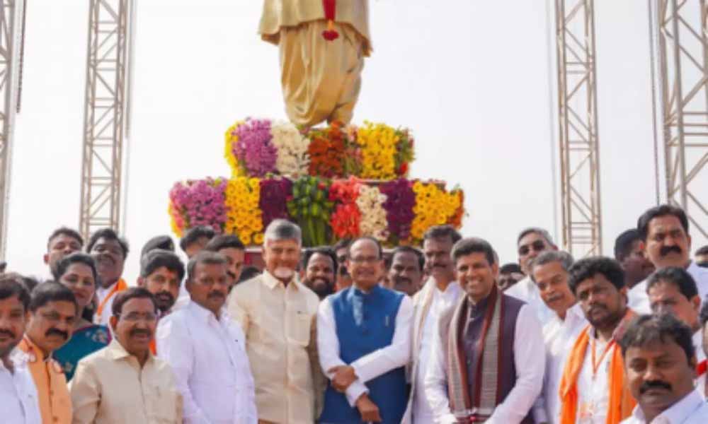 अटल बिहारी वाजपेयी थे भविष्य को पहचानने वाले नेता, भारत को बनाया न्यूक्लियर पावर: नायडू