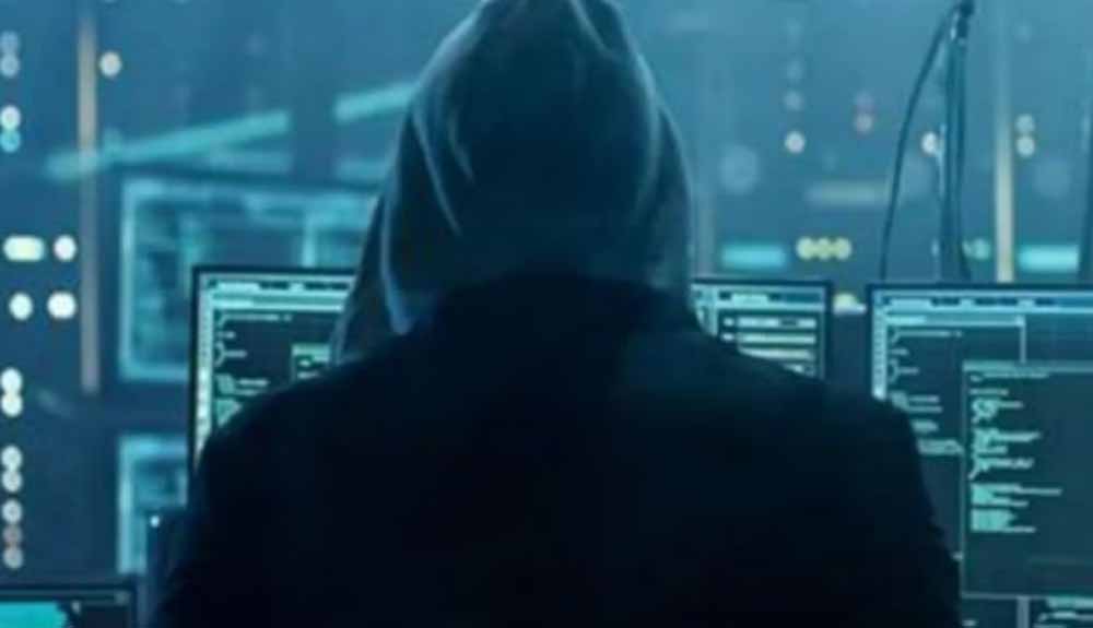 1.20 करोड़ का साइबर फ्रॉड खुलासा: बंधन बैंक के 27 फर्जी खातों का इस्तेमाल, आठ गिरफ्तार