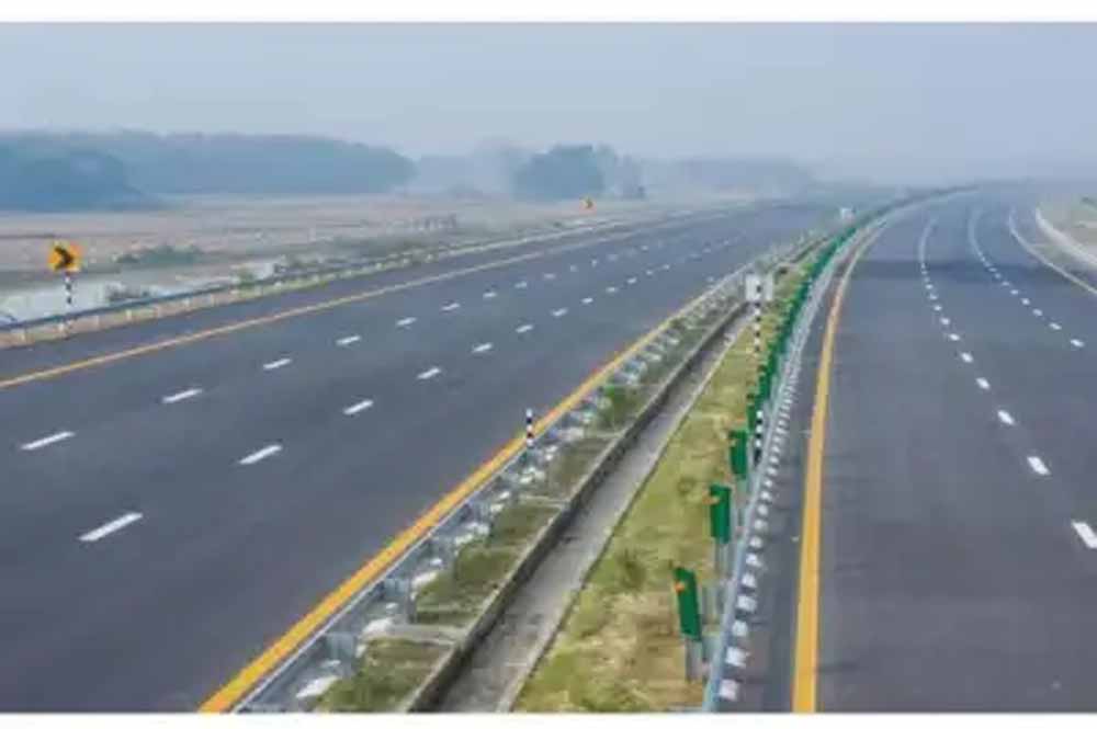 पूर्व से उत्तर भारत तक नई रफ्तार: गोरखपुर–पानीपत 747 KM एक्सप्रेसवे से चमकेगा 100 से अधिक गांवों का भविष्य