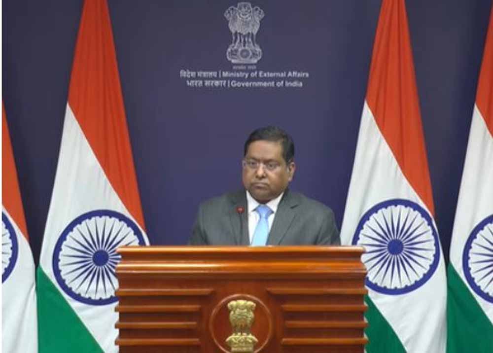 अल्पसंख्यकों के खिलाफ हिंसा पर भारत ने जताई गहरी चिंता, बांग्लादेश से उठे सवाल