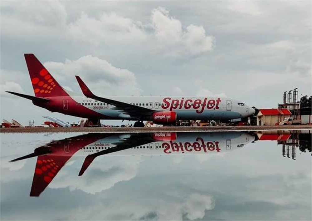 IndiGo की दिक्कतों का फायदा? दूसरी कंपनी ने बढ़ाई 100 डेली फ्लाइट्स, जानें पूरा प्लान