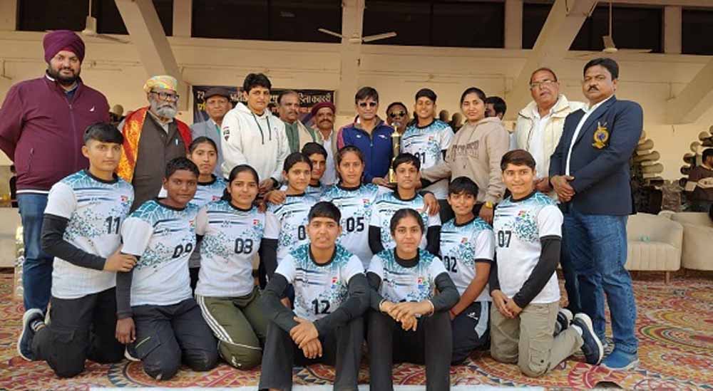 RSSC महिला कबड्डी अकादमी ने रचा इतिहास, राज्य सीनियर महिला कबड्डी में जीता कांस्य पदक