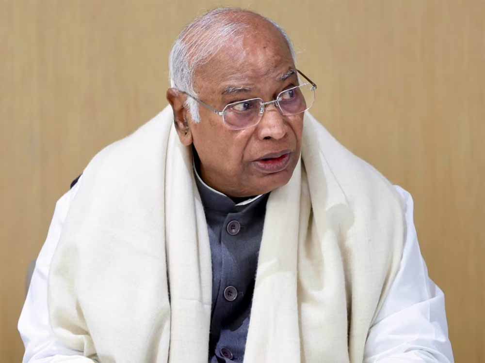 धनखड़ का हवाला देते हुए खरगे बोले—‘उम्मीद है आप बुरा नहीं मानेंगे’, नए चेयरमैन से की खास अपील