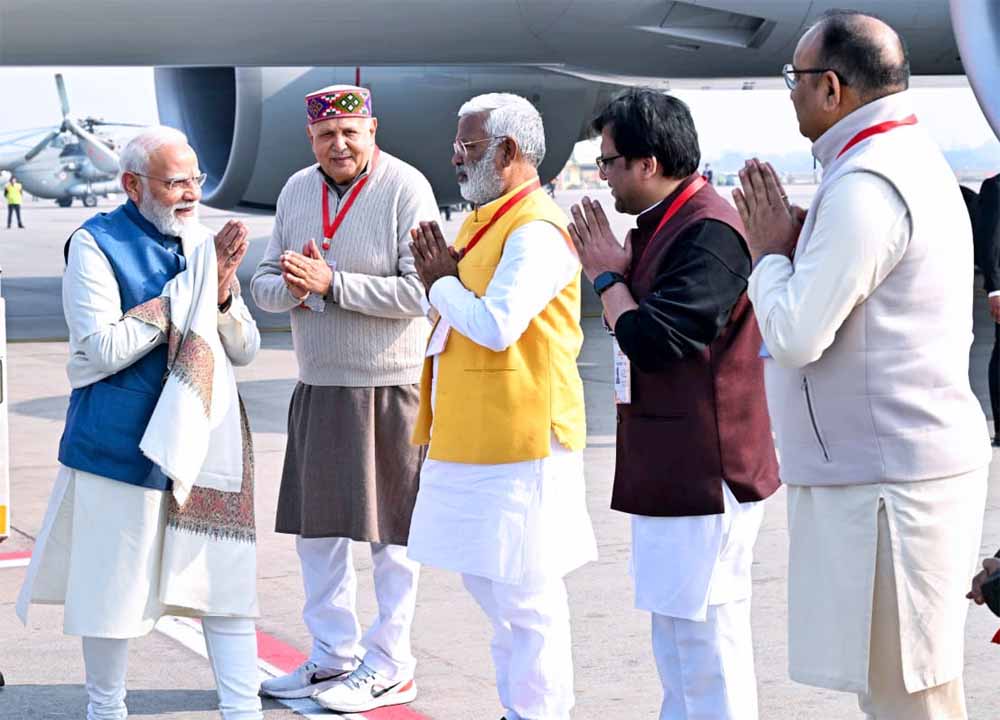 बोले पीएम, उत्तर प्रदेश के मेहनतकश लोग लिख रहे नया भविष्य