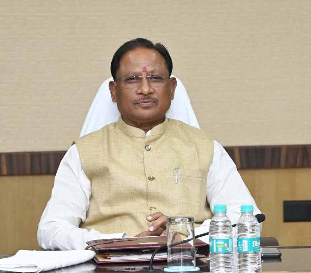 मुख्यमंत्री विष्णुदेव साय ने विजय दिवस पर शहीदों को किया नमन