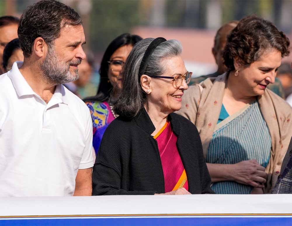 राहुल-प्रियंका खेमों की तकरार उजागर? BJP ने कांग्रेस MLA का नाम लेकर किया बड़ा दावा