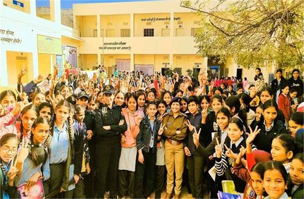 सुरक्षित आज, सशक्त कल: राजस्थान पुलिस की पहल से छात्राओं को मिले आत्मरक्षा और साइबर सुरक्षा के गुर