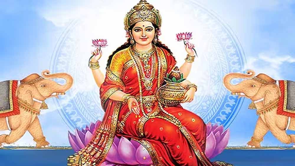 घर के मंदिर में न रखें ये मूर्तियां, धन हानि का संकेत