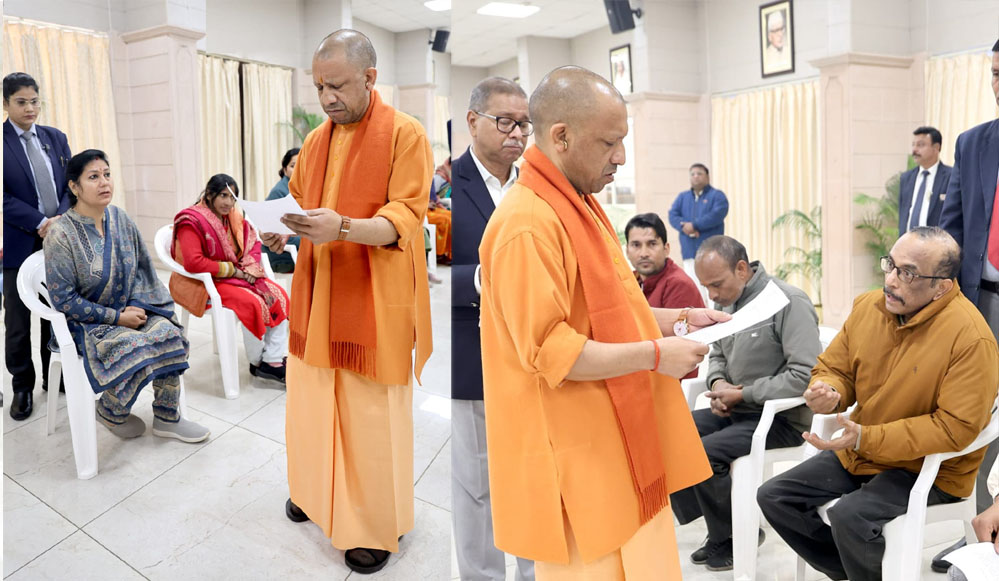 मुख्यमंत्री ने सोमवार को किया ‘जनता दर्शन’, प्रदेश के विभिन्न जनपदों से आए प्रार्थीगणों की समस्याएं सुनीं