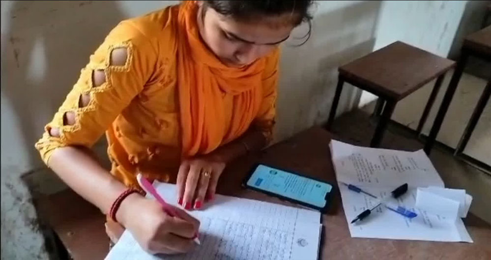 एमपी बोर्ड परीक्षा में सामूहिक नकल पर कड़ा एक्शन, पूरी परीक्षा होगी निरस्त, 3 साल तक की सजा