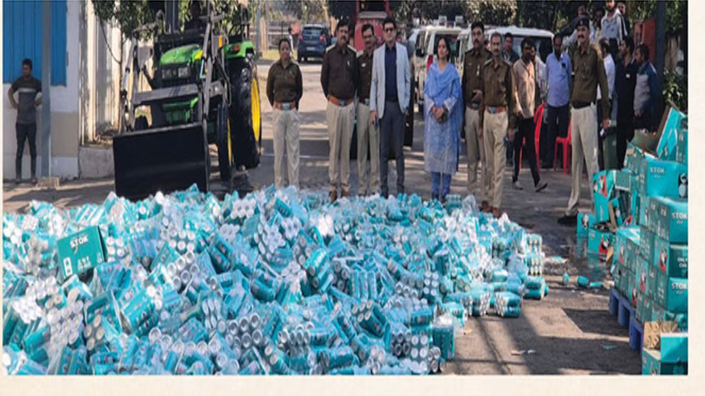 इंदौर: आबकारी विभाग ने 1.75 करोड़ रुपये की बीयर की 2.23 लाख लीटर नष्ट की, तीन दिन तक चला अभियान