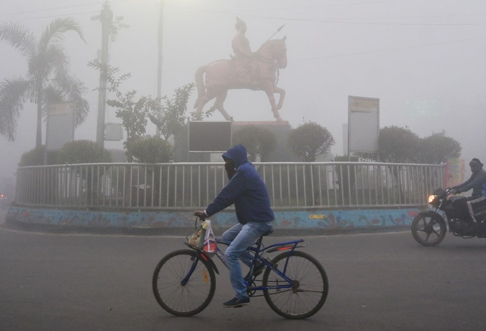उत्तर भारत में शीतलहर और कोहरे का कहर! IMD ने जारी किया राहत नहीं मिलने का अलर्ट