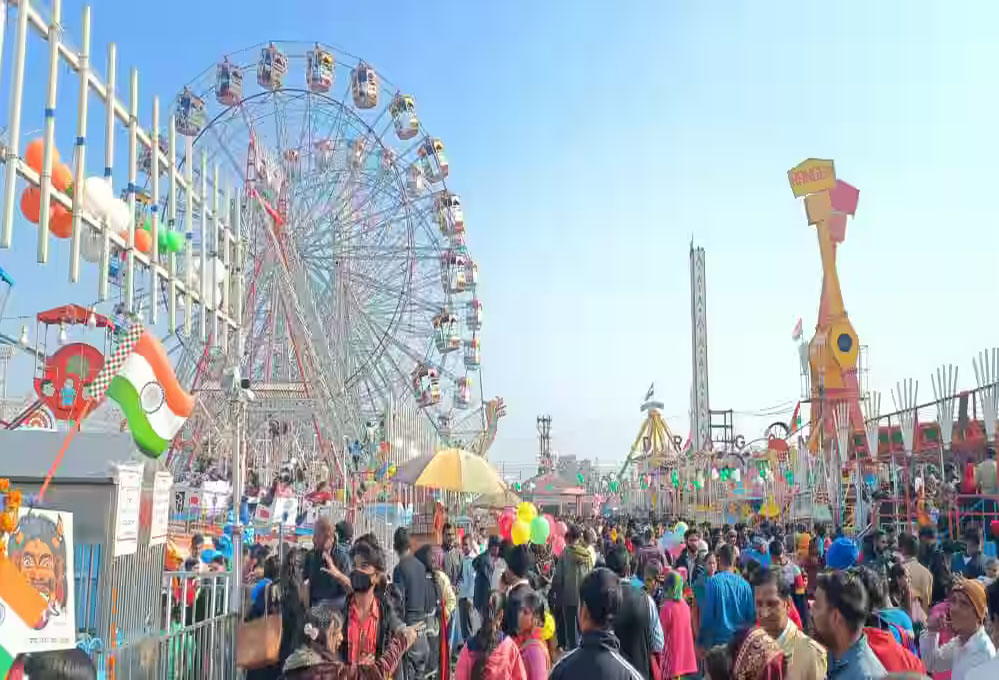 ग्वालियर मेले में 1000 गाड़ियों की डिलीवरी रुकी, खरीददारों ने  छूट के नोटिफिकेशन के कारण नहीं लिया डिलीवरी