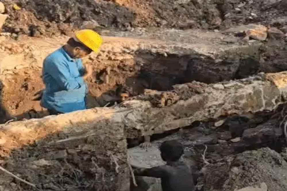 ‘पैसे बचाने के चक्कर में ड्रेनेज के पास बिछाई गई वॉटर लाइन’, इंदौर त्रासदी पर ‘वॉटरमैन ऑफ इंडिया’ ने उठाए सवाल