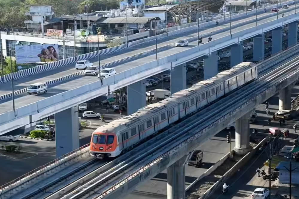 भोपाल मेट्रो में यात्रियों की कमी, शेड्यूल में बदलाव—अब ट्रेन चलेगी दोपहर से शाम तक