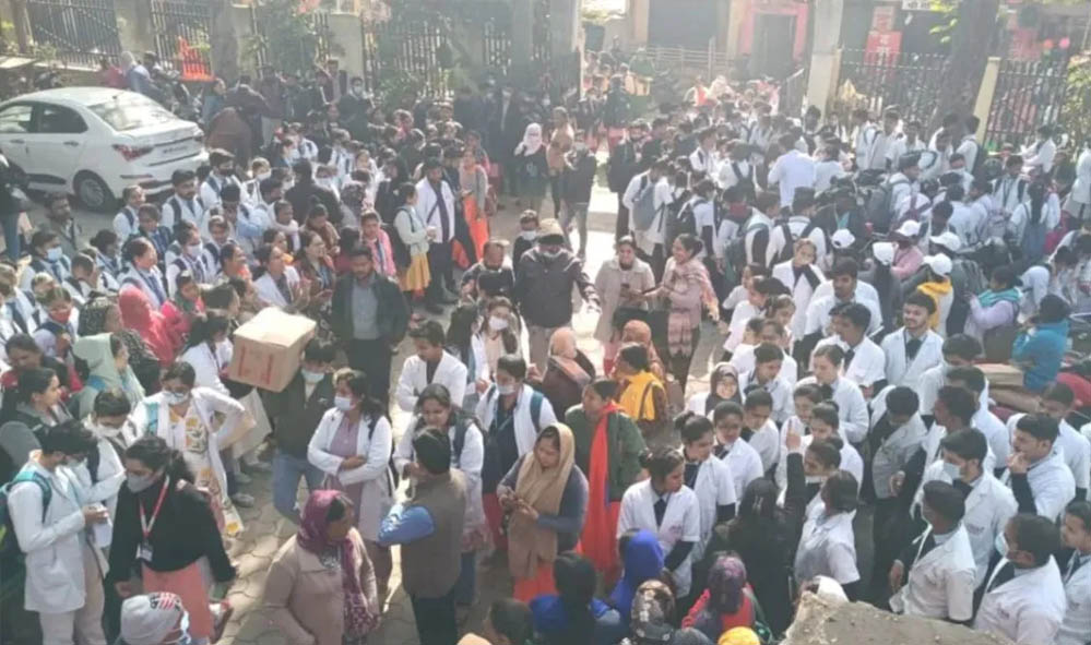 इंदौर में जल संकट का भयावह परिणाम: दूषित पानी से 20 लोगों की मौत, 18 को मुआवजा, 16 ICU में