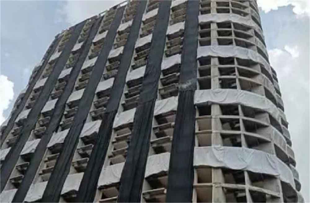 नई दिल्ली में दर्दनाक घटना: होटल बिल्डिंग से कूदने पर शख्स की मौत, मचा हड़कंप