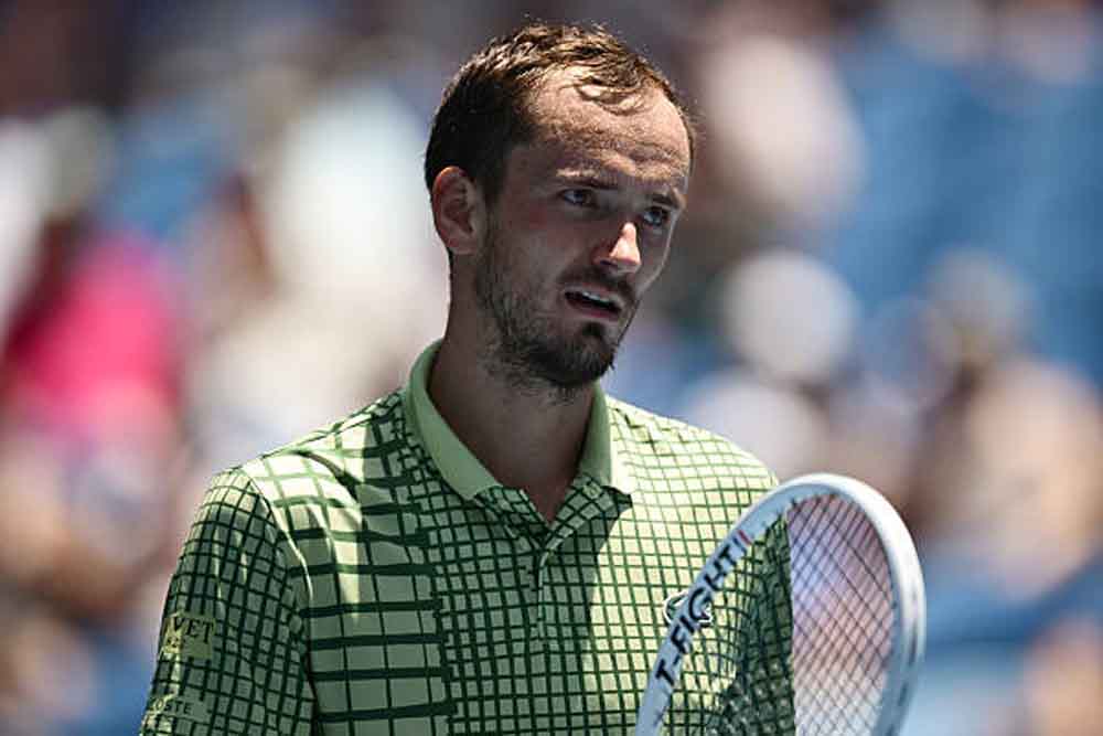 मेदवेदेव की जीत, जेस्पर डी जोंग को हराकर ऑस्ट्रेलियन ओपन में दूसरा दौर