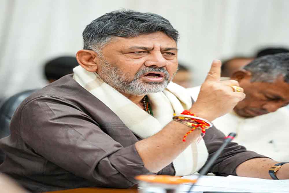 भ्रम की अटकलों पर विराम: सिद्दारमैया को कार्यकाल पूरा करने की शुभकामनाएं — डीके शिवकुमार