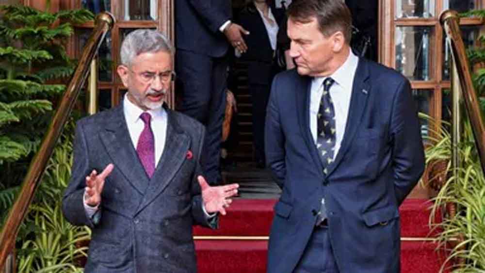 आतंक के मुद्दे पर जयशंकर का कड़ा रुख, पोलैंड के डिप्टी पीएम को पाकिस्तान की सच्चाई बताई