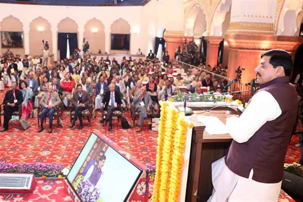 मुख्यमंत्री डॉ. यादव ने पुरातत्व, दस्तावेज प्रबंधन और संग्रहालयों पर केन्द्रित प्रदर्शनी का किया शुभारंभ