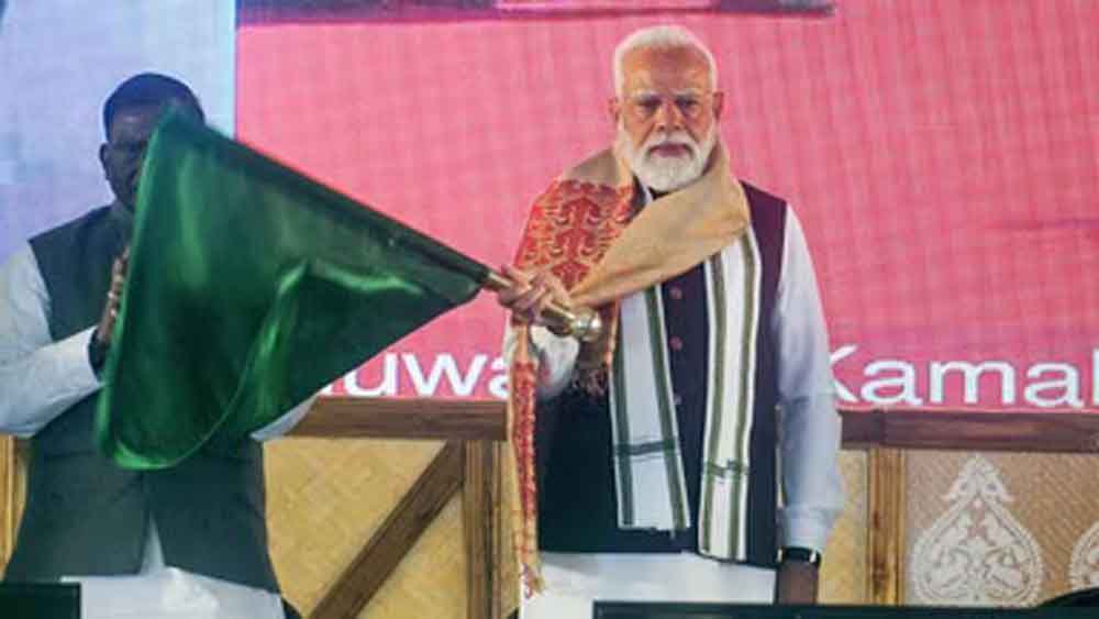 अमृत भारत एक्सप्रेस का विस्तार: पीएम मोदी ने शुरू कीं 3 नई ट्रेनें, किन शहरों को मिलेगा फायदा? पूरी डिटेल