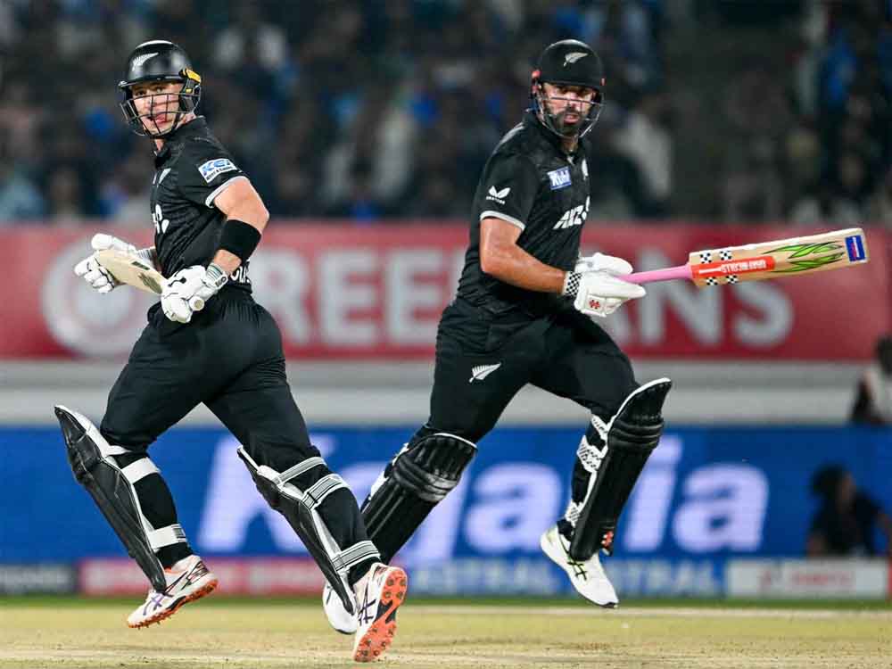 भारत ढेर, कीवी चमके: मिचेल-यंग के दम पर न्यूजीलैंड ने सीरीज की बराबरी