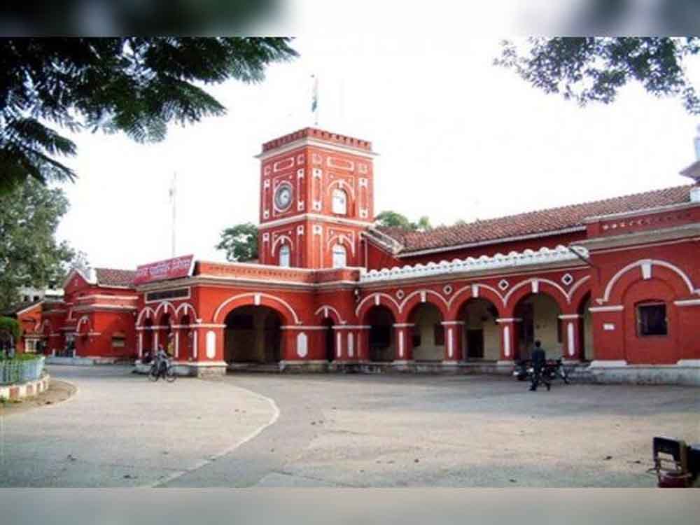 नगर निगम की लापरवाही उजागर, जबलपुर में 1500 कर्मचारी नहीं दे रहे उपस्थिति