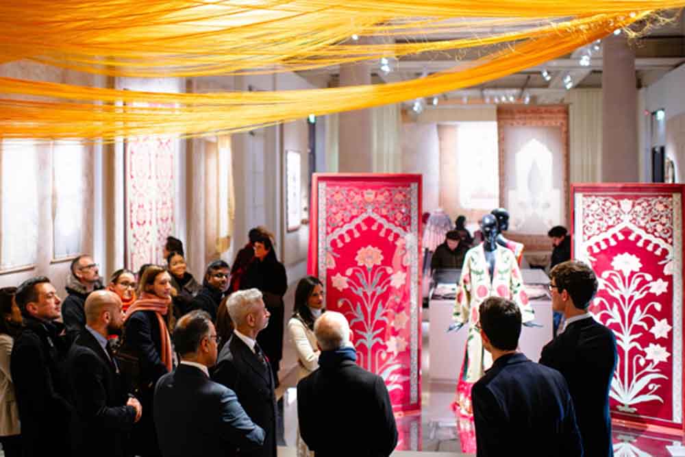 पेरिस में भारतीय संस्कृति की झलक: एस. जयशंकर ने विरासत प्रदर्शनी का किया उद्घाटन