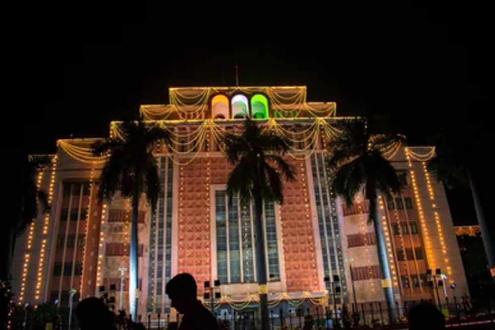 मध्य प्रदेश में अधिकारियों के तबादले: कलेक्टर से लेकर सचिव स्तर तक के अधिकारियों को मिलेगा पदोन्नति और रिपोर्ट कार्ड