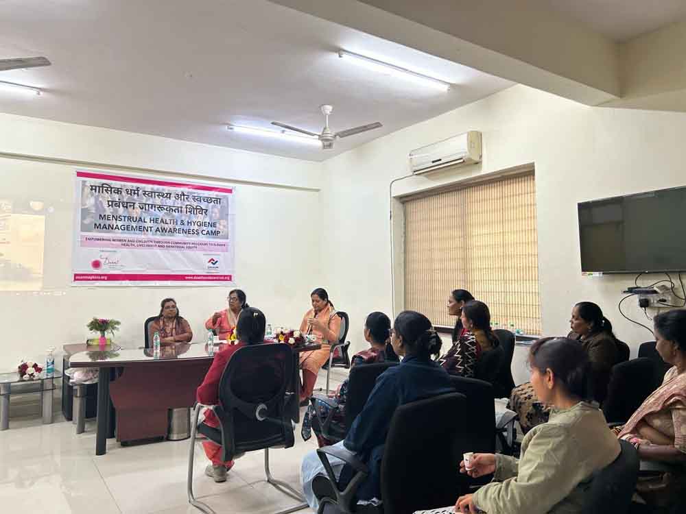 महिला सुरक्षा को नया आयाम: सभी महिला पुलिस थानों में सेनेटरी नैपकिन वेंडिंग मशीनें स्थापित